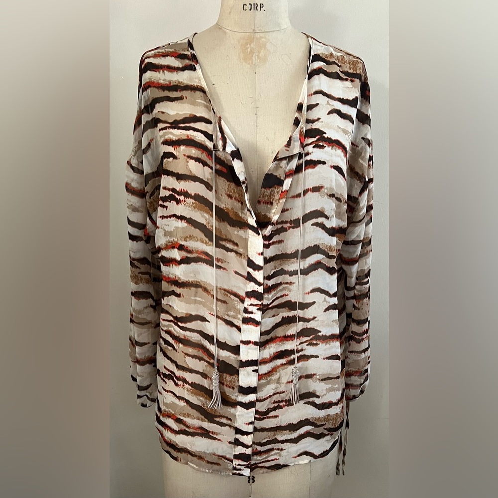 Lane Bryant Muted Tiger Print Top With Tie Tassel Size 14/16
